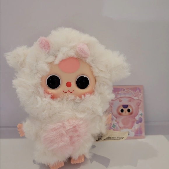 Baby Three Sheep - Picture 2 of 3